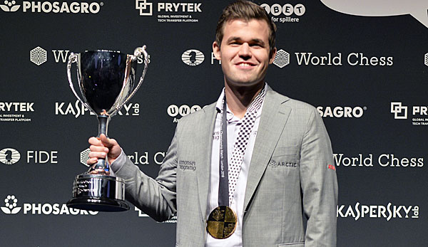 Schach: Wie Weltmeister Magnus Carlsen gegen die Onlinestars kämpft - DER  SPIEGEL
